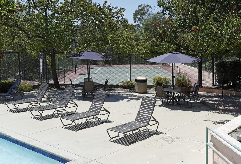 Summer Breeze Apartments Temecula, CA Apartments