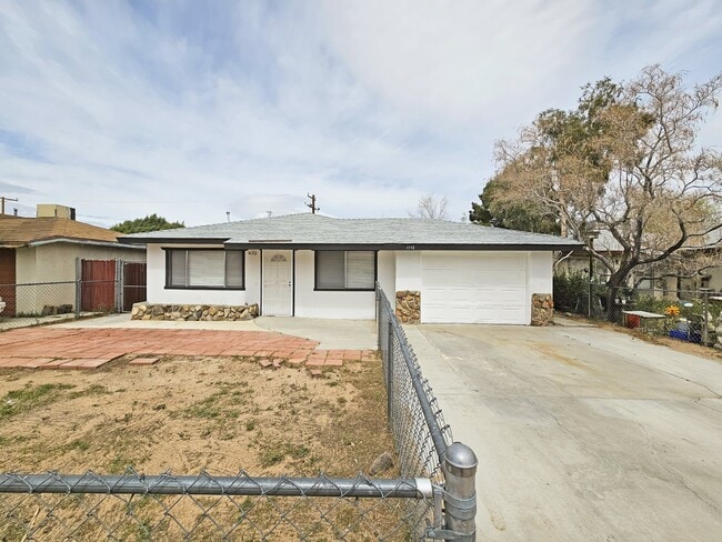 property at 6552 Valley Ave