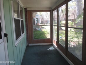89D Dorchester Dr in Lakewood, NJ - Building Photo - Building Photo