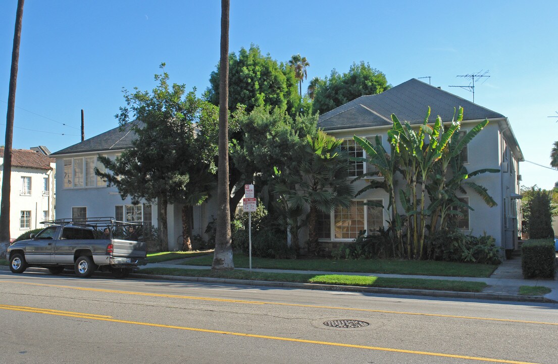 7650-7654 Hollywood Blvd in Los Angeles, CA - Building Photo