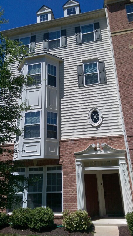 2613 Eastbourne Dr in Leesylvania, VA - Building Photo - Building Photo