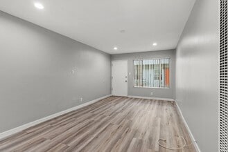 10442 Lampson Ave in Garden Grove, CA - Building Photo - Building Photo