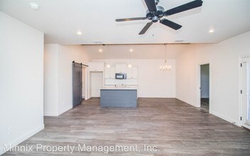 2013 102nd St in Lubbock, TX - Building Photo - Building Photo