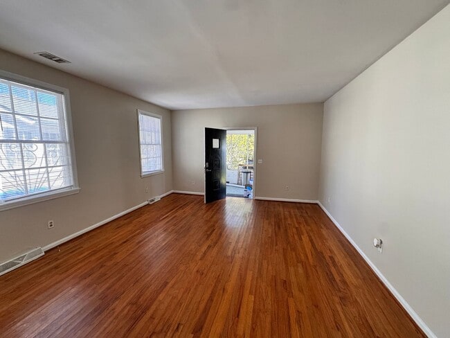 931 Ashley Ave in Charleston, SC - Building Photo - Building Photo