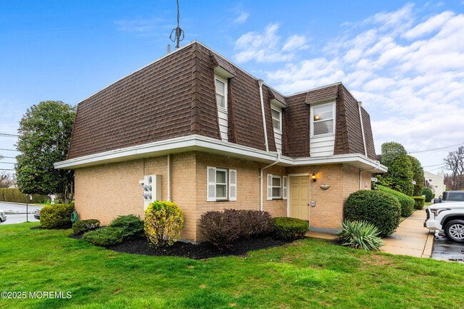 property at 321-323-323 Shore Dr