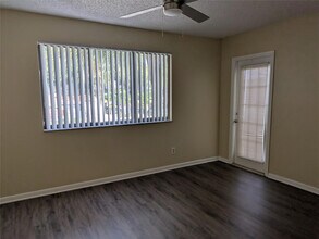 9166 W Atlantic Blvd in Coral Springs, FL - Foto de edificio - Building Photo