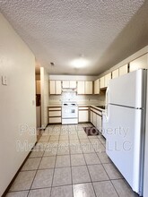 5806 Sara St in Fayetteville, AR - Building Photo - Building Photo