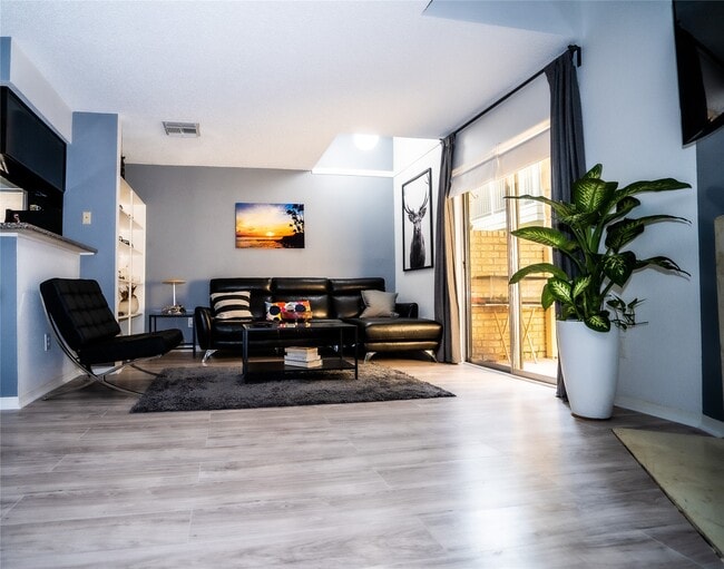 property at 1515 Sandy Springs Rd