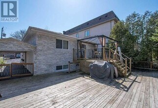 222 DUNVIEW Ave in Toronto, ON - Building Photo - Building Photo
