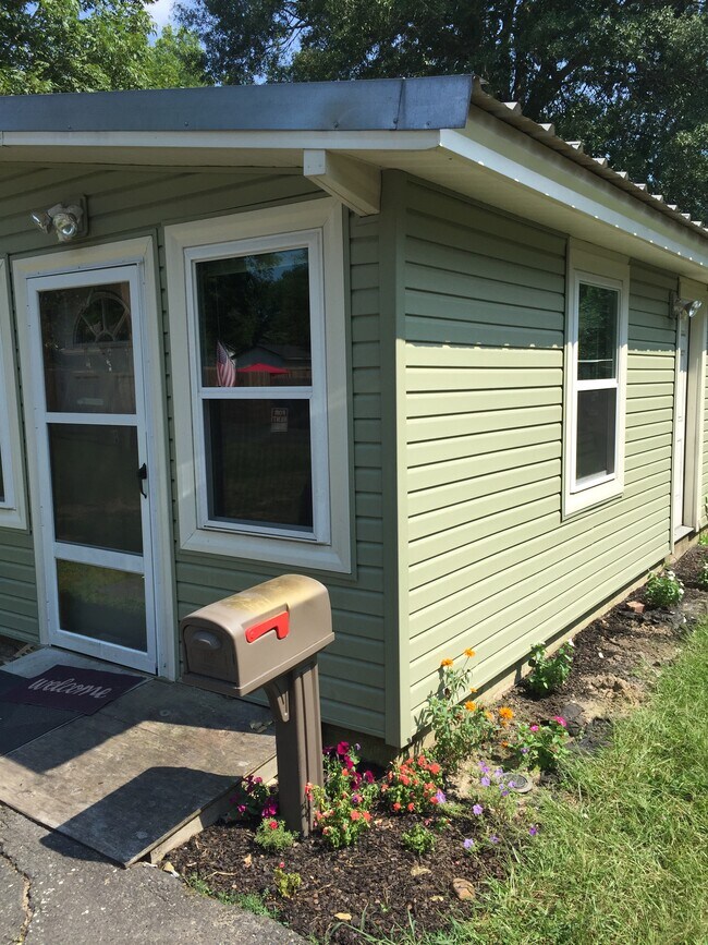 307 Sunset Dr in Malvern, AR - Foto de edificio - Building Photo