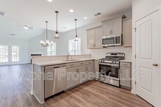 100 Pokeberry Wy in Greenville, SC - Building Photo - Building Photo