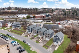 1819 Chessland St in Pittsburgh, PA - Building Photo - Building Photo