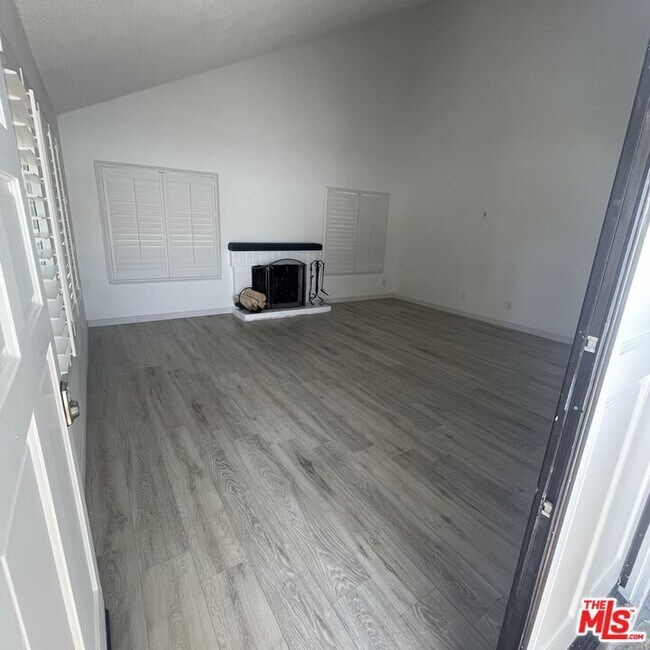 3021 Limewood Ln in Lancaster, CA - Building Photo - Building Photo