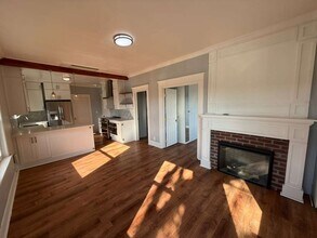 4457 38th Ave SW in Seattle, WA - Building Photo - Building Photo