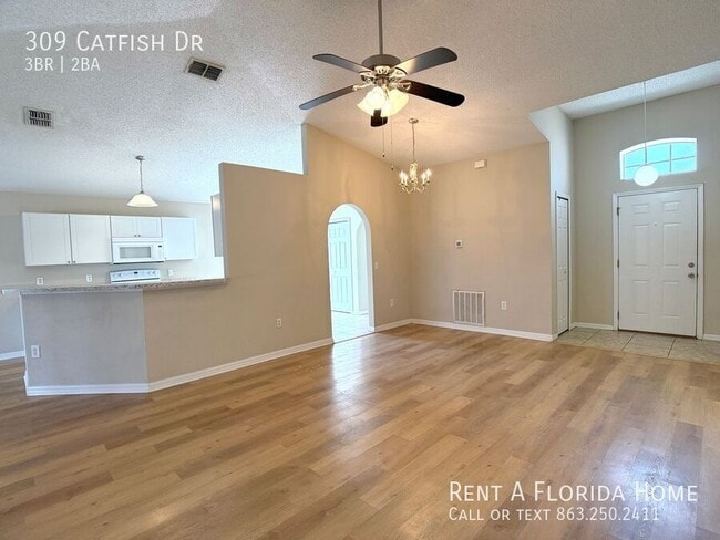 309 S Catfish Dr in Davenport, FL - Building Photo - Building Photo