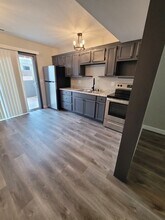 4217 Sunset Dr in Osage Beach, MO - Foto de edificio - Building Photo