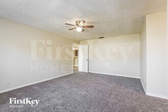 1051 Shepherd Ave in Deltona, FL - Building Photo - Building Photo