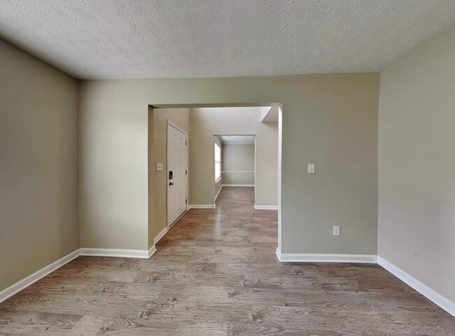 320 Birchmere Close SW in Atlanta, GA - Building Photo - Building Photo