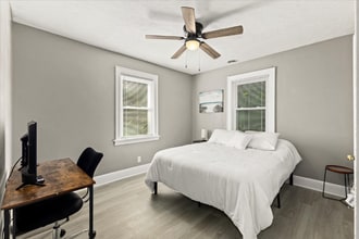 350 Hill Park Dr in Bristol, VA - Building Photo - Building Photo