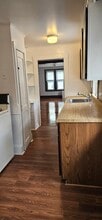 96 Central St, Unit SecondFloor in Hudson, MA - Foto de edificio - Building Photo