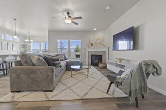 8311 E Stone Valley St in Nampa, ID - Building Photo - Building Photo