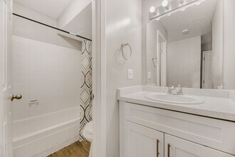 Continental Court in Denver, CO - Building Photo - Building Photo