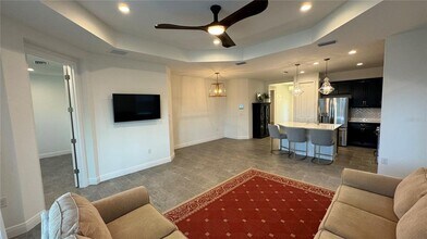 14608 Barefoot Ln in Parrish, FL - Building Photo - Building Photo