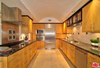 1118 3rd St, Unit 504 in Santa Monica, CA - Foto de edificio - Building Photo