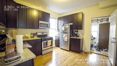 2301 N Monticello Ave-Unit -1 in Chicago, IL - Building Photo - Building Photo
