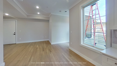 104 Warren St, Unit 7 in Boston, MA - Foto de edificio - Building Photo