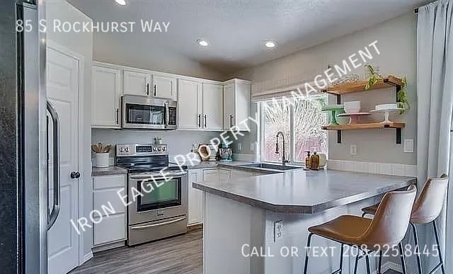 85 S Rockhurst Way in Nampa, ID - Building Photo - Building Photo