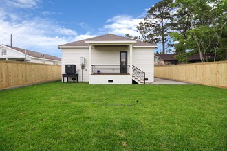 820 Calvert St in Metairie, LA - Building Photo - Building Photo