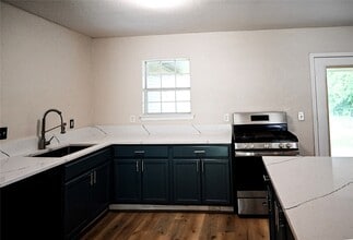 2804 E 15th St in Plano, TX - Building Photo - Building Photo