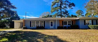623 Mallard Dr in Myrtle Beach, SC - Building Photo