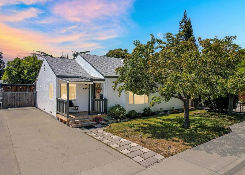 21237 Orange Ave in Castro Valley, CA - Building Photo