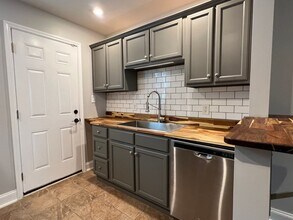 1114 Straightway Ave in Nashville, TN - Building Photo - Building Photo