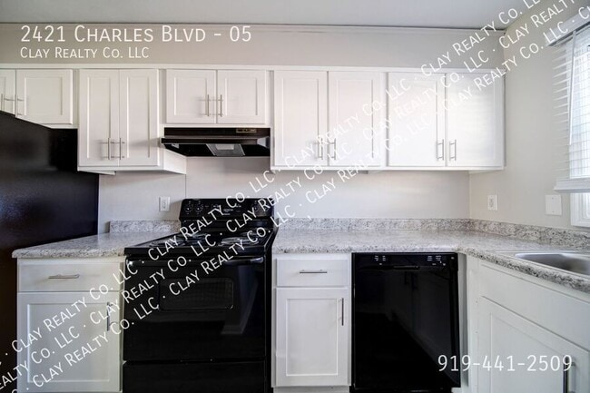 2421 Charles Blvd in Greenville, NC - Building Photo - Building Photo