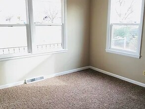 1837 S Elizabeth St in Wichita, KS - Foto de edificio - Building Photo