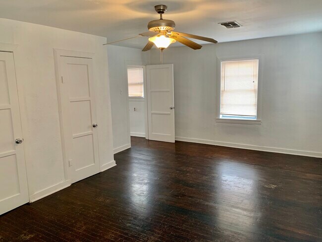 2016 Dunlavy St, Unit 3 in Houston, TX - Foto de edificio - Building Photo