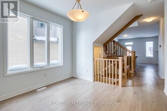 849 Tea Landing in Milton, ON - Building Photo - Building Photo