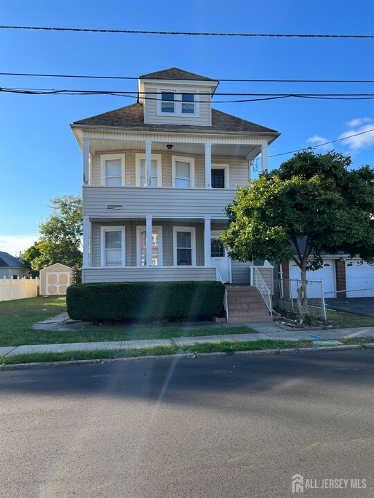 156 Holly St in Port Reading, NJ - Building Photo