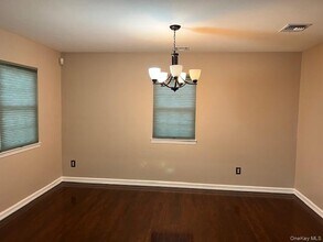 45 Indian Trce in Kings Park, NY - Building Photo - Building Photo