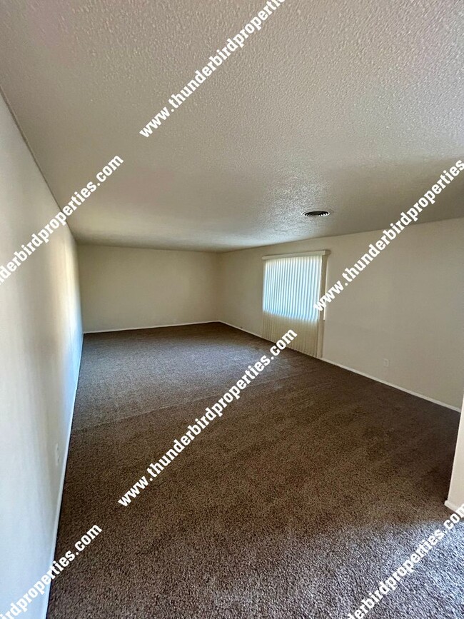 4909 Overland St NE in Albuquerque, NM - Building Photo - Building Photo