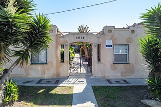 4016 S. Pacific Ave. in San Pedro, CA - Foto de edificio - Building Photo