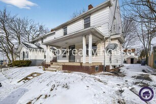 119 Carbon St in Toledo, OH - Building Photo