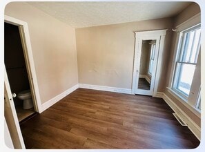 345 1/2 Chemung St, Unit 345.5 in Sayre, PA - Building Photo - Building Photo