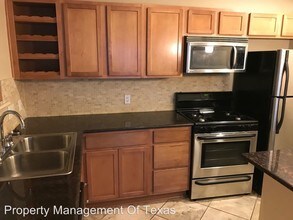 3000 S 1st St-Unit -Unit 105 in Austin, TX - Building Photo - Building Photo