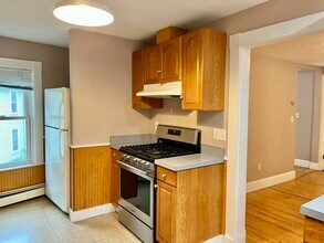 54 Lewis Ave in Arlington, MA - Building Photo - Building Photo