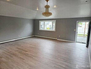 11 Post Blvd in Carteret, NJ - Building Photo - Building Photo
