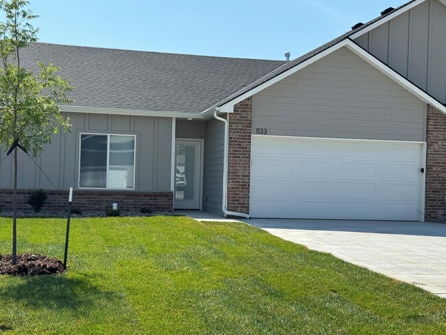 property at 1133 N Joye St